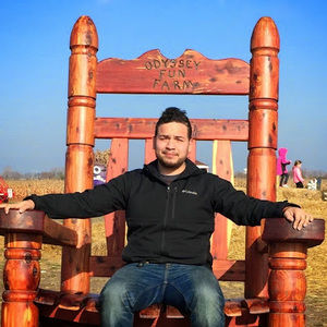 Meet your Posher, Ernesto